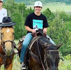 Meet your Posher, Bruner